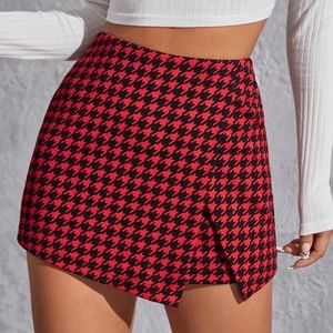 Houndstooth Print Skort